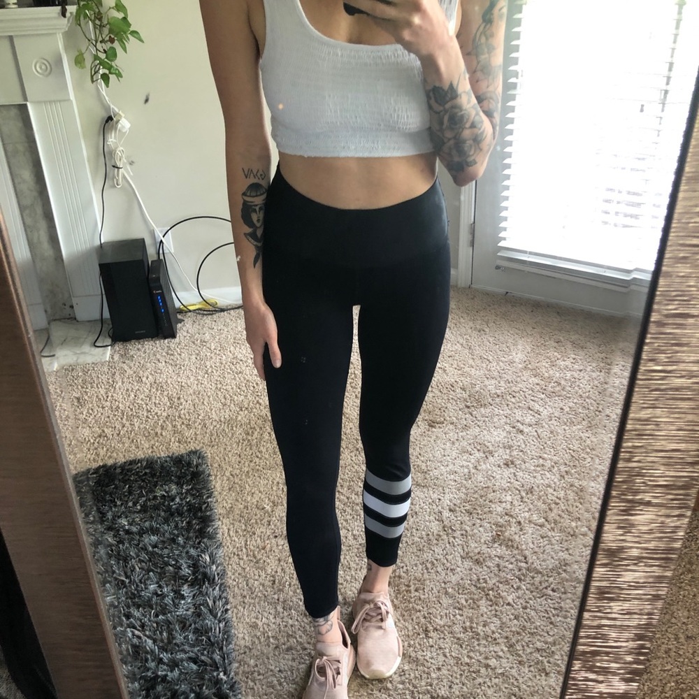 Black Aerie Chill Play Move leggings